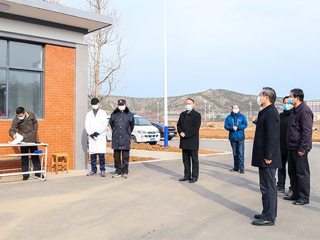 校党委书记陈士夫对滨湖校区疫情防控与基础设施建设等工作进行检查