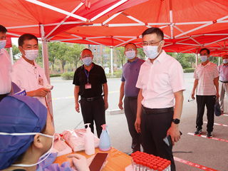 校党委书记张立驰带队调研滨湖校区建设并检查秋季学期学生返校工作