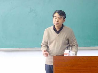 中国人民大学张庆彩教授应邀来威廉希尔官网讲学